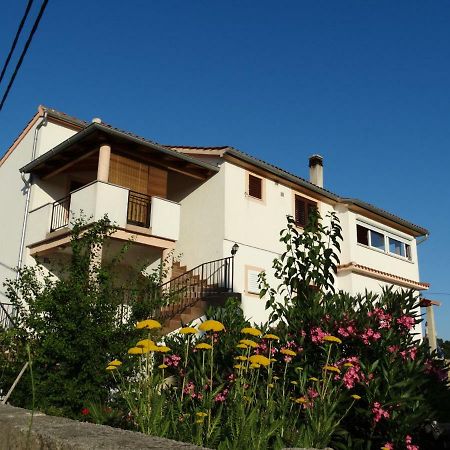 Apartman Petra Vrh  Экстерьер фото